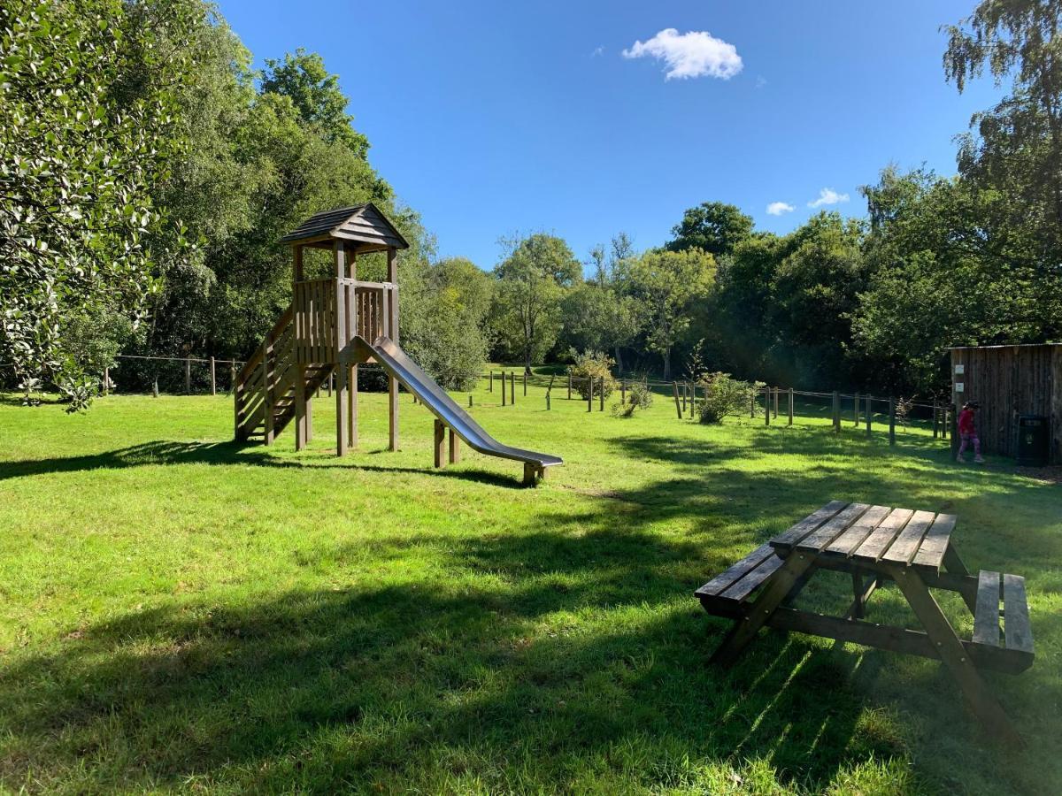 Conkers Lodge For 6 With Hot Tub & Secluded Decking - Spa Resort In Devon Chudleigh Esterno foto